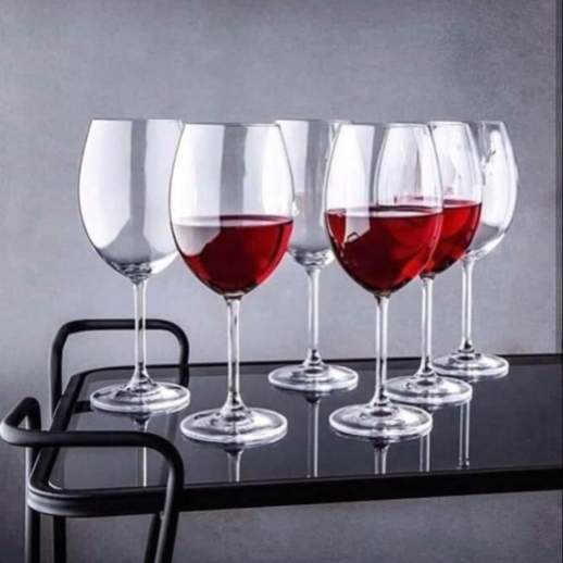 6 piece set of Wine glasses