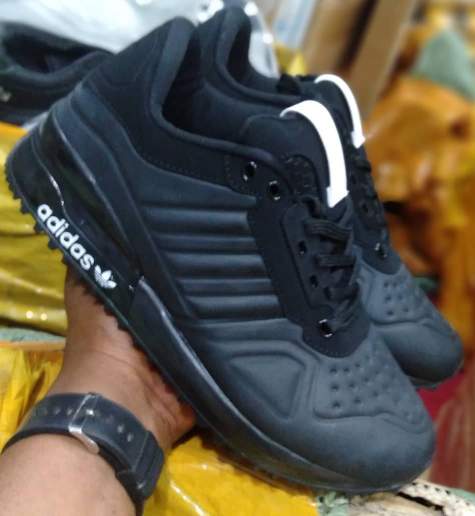 Adidas sneakers-Black