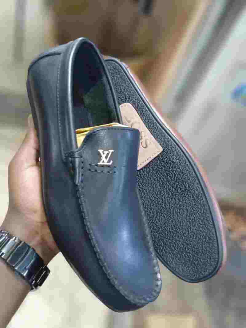 LOUIS VUITTON mocassin shoes