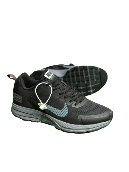 Nike Vomero 15 Men Sports Shoes