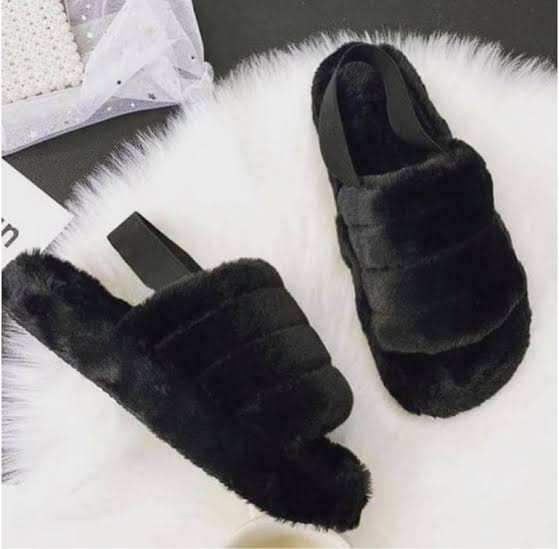 Women’s Black Fuzzy Faux Fur Slippers Slides
