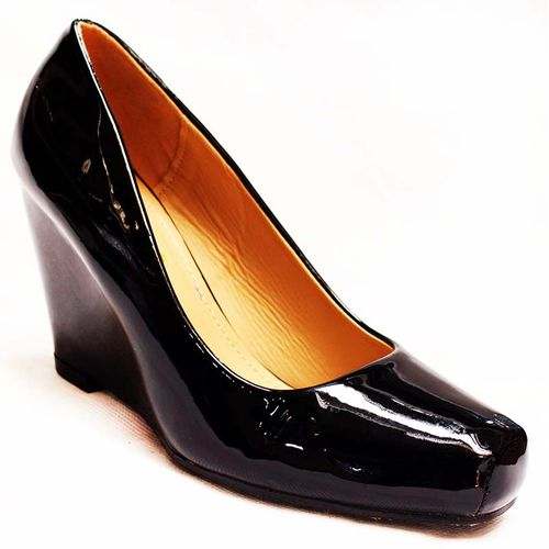 Generic Women’s Designer Wedge Shoe – Black	