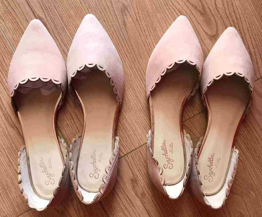 Pointed suede shoes for women 